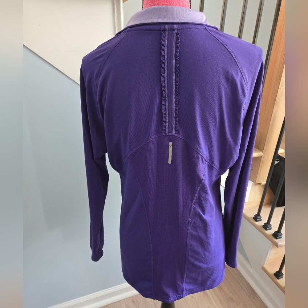 Champion Pullover - Medium - Purple - Like New‎ - Picture 3 of 7